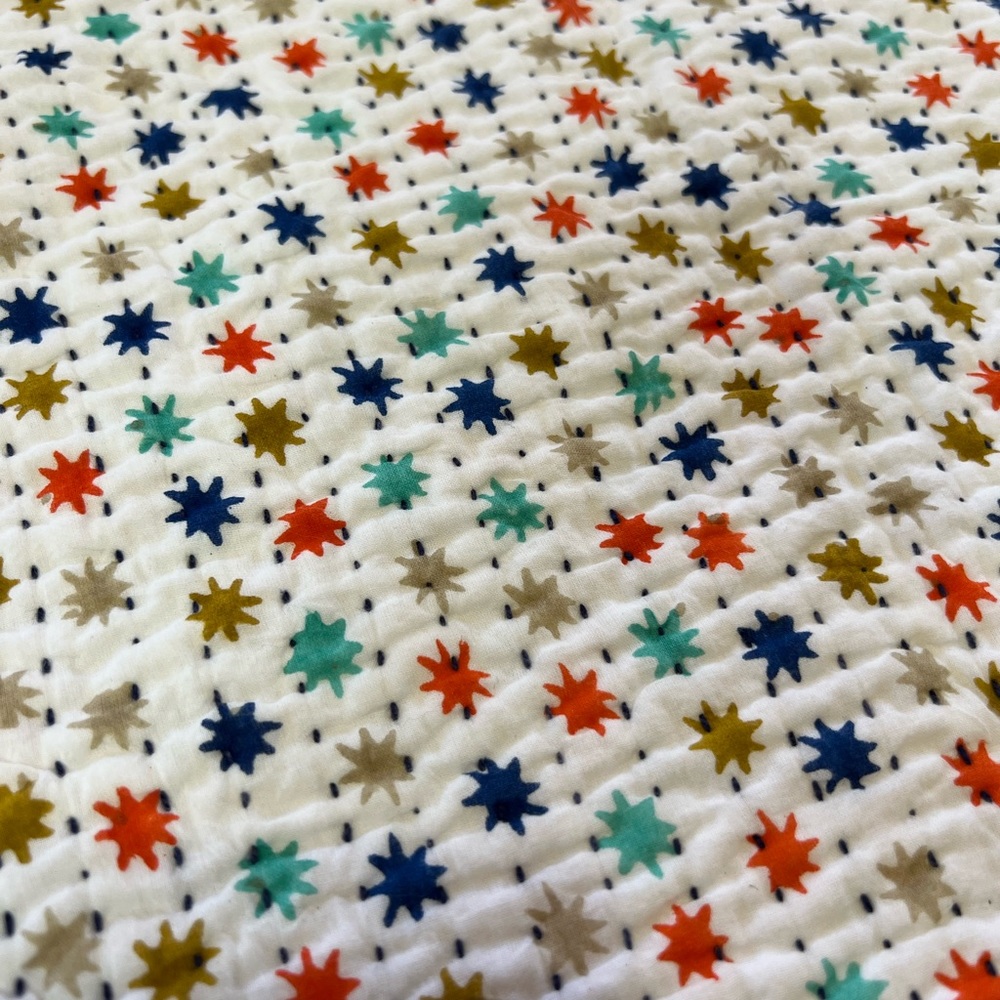 ROBERTA ROLLER RABBIT Star Print Decorative Pillow 18X18 - Picture 2 of 6